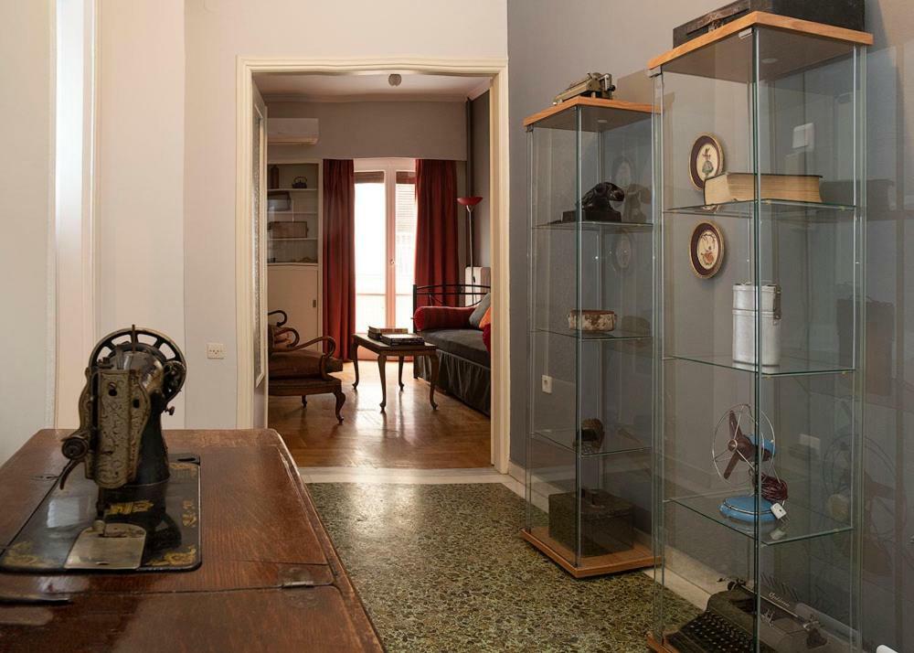 Vintage Apartment Next To Acropolis Museum Atenas Exterior foto